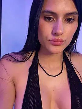 juliana1920 online show from September 11, 2025, 12:22 am