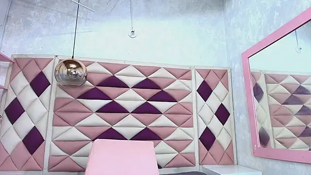 abbyrouss  online show from September 19, 2025, 3:08 am