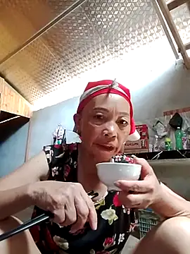 -Xuka-200 online show from September 15, 2025, 5:51 am