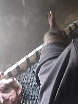 pus ylover online show from October 12, 2025, 6:45 am