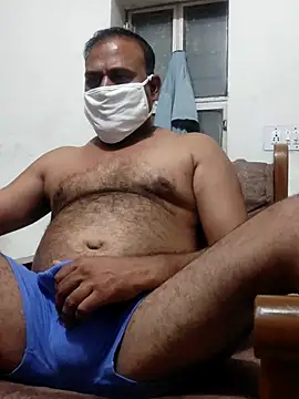 Famit025 online show from September 17, 2025, 5:36 pm