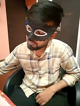 soniriyaa010101 online show from February 7, 2026, 11:14 am