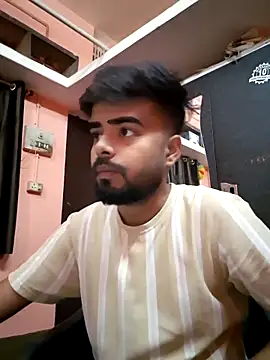 soniriyaa010101 online show from April 7, 2026, 8:48 am