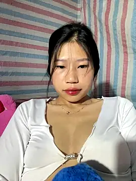 Mollie jane online show from December 5, 2025, 10:02 am