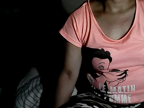 Snapshot of yoursPinayMama1682 chatting on September 18, 2025, 2:41 pm yoursPinayMama1682 online show from September 18, 2025, 2:41 pm