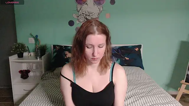 LesanaMagic online show from February 26, 2025, 7:49 pm