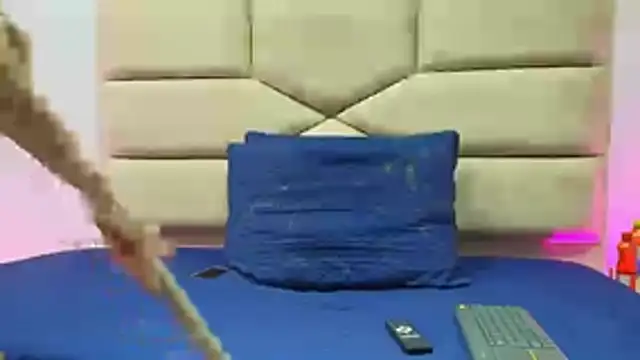 Angell cooper online show from November 10, 2025, 1:43 pm