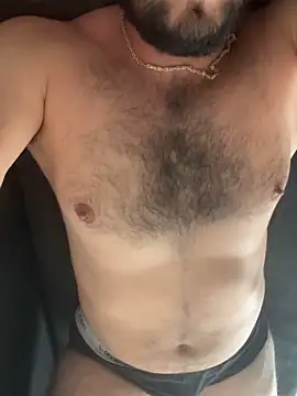  Famous  online show from September 25, 2025, 9:35 am