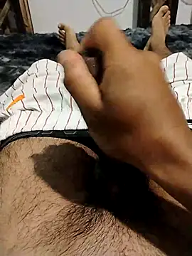 Fabiovel online show from October 22, 2025, 5:08 am