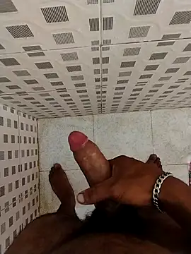 Fabiovel online show from October 23, 2025, 12:21 am