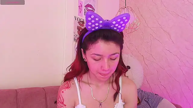 april bennett online show from September 29, 2025, 12:10 pm