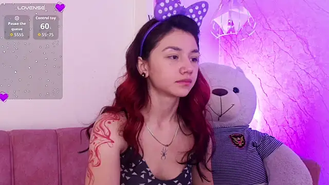 april bennett online show from October 22, 2025, 12:16 pm