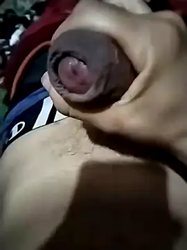 Snapshot of Mau3450 chatting on October 27, 2025, 11:47 am Mau3450 online show from October 27, 2025, 11:47 am