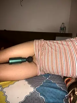 pranjal00000 online show from September 18, 2025, 1:35 pm