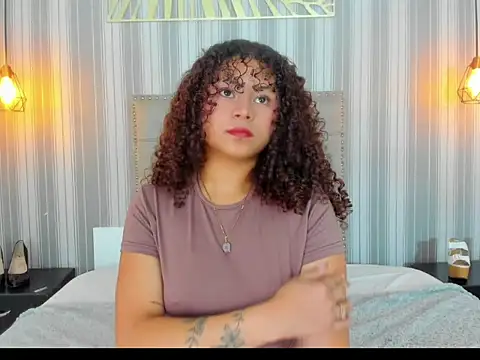 Snapshot of Sofiapassionne chatting on July 28, 2026, 3:43 pm Sofiapassionne online show from July 28, 2026, 3:43 pm
