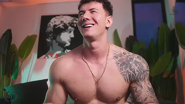 Thomas Falcon online show from November 16, 2025, 10:48 pm