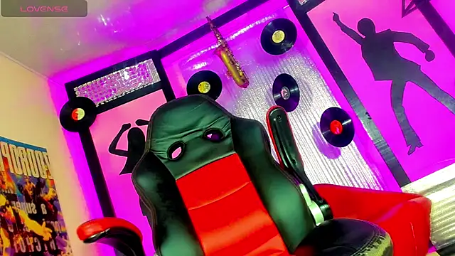 Alondra Campbell online show from October 17, 2025, 3:20 am