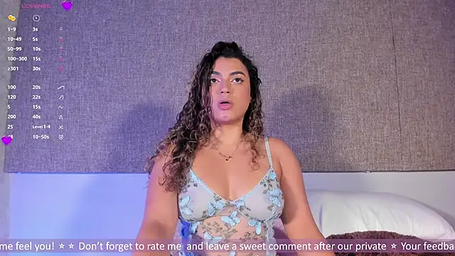 Salomeferreira  online show from October 18, 2025, 5:03 pm