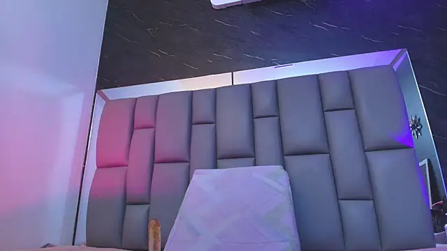 kissme luna online show from September 24, 2025, 7:06 pm