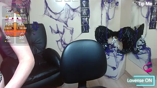 Bom BomXX online show from October 30, 2025, 2:13 am