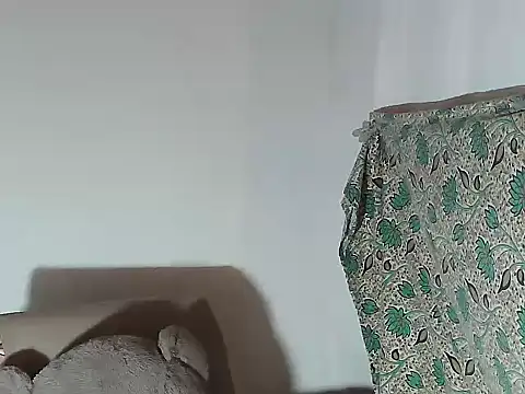 Sweet Asian25 online show from July 21, 2026, 9:33 am