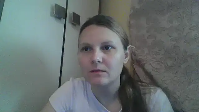 Elvanii online show from May 21, 2026, 7:04 am