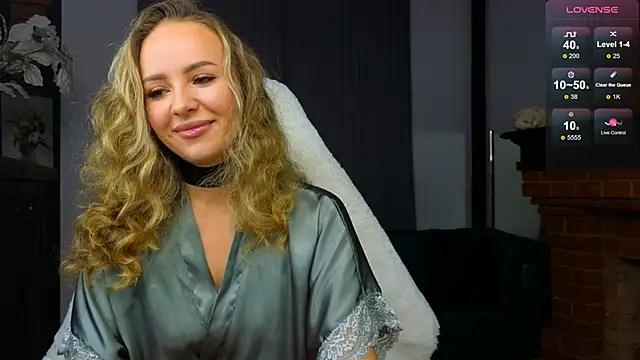 Hloya Mei online show from September 17, 2025, 11:28 pm