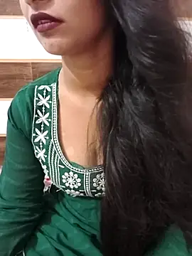 Itz Mayra  online show from October 27, 2025, 6:50 am