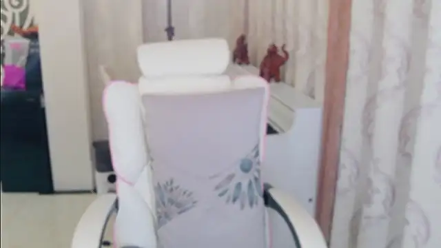 Aurora-77 online show from October 20, 2025, 5:02 pm