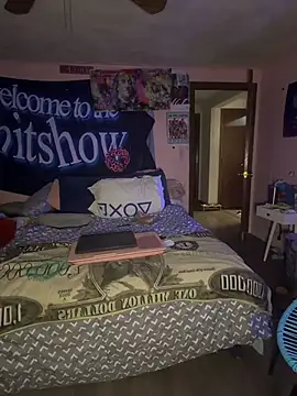 shortywidaphatty online show from November 10, 2025, 11:20 am