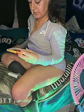 shortywidaphatty online show from November 25, 2025, 10:59 am