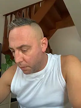 Marronglace1 online show from November 12, 2025, 3:45 pm