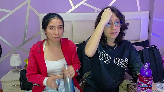 jupiterysaturno online show from December 4, 2025, 8:28 pm