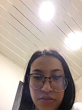 susan mooree online show from November 27, 2025, 6:43 pm