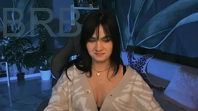 MonicaFarmer online show from October 29, 2025, 5:25 pm