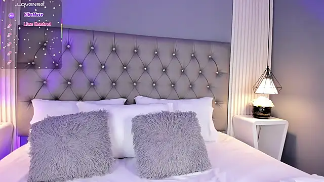 LunaBloomn online show from March 31, 2026, 5:13 pm