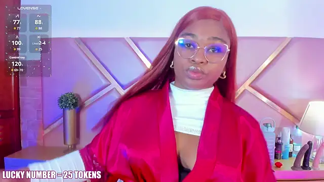 SophieSinclair online show from April 22, 2026, 12:39 pm