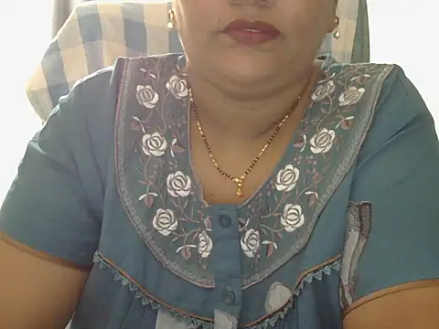 Snapshot of Nisha-telugu chatting on May 7, 2026, 7:08 pm Nisha-telugu online show from May 7, 2026, 7:08 pm