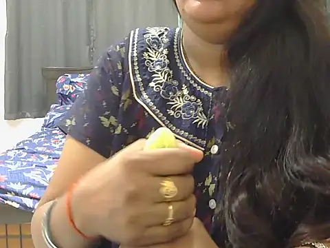 Snapshot of Nisha-telugu chatting on May 20, 2026, 4:07 am Nisha-telugu online show from May 20, 2026, 4:07 am