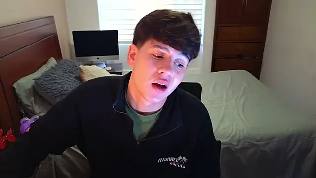 tightncuteass online show from October 6, 2025, 10:18 pm