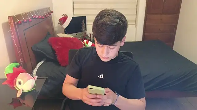 tightncuteass online show from November 10, 2025, 11:26 pm