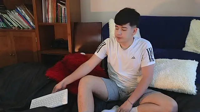 tightncuteass online show from March 4, 2026, 10:38 pm