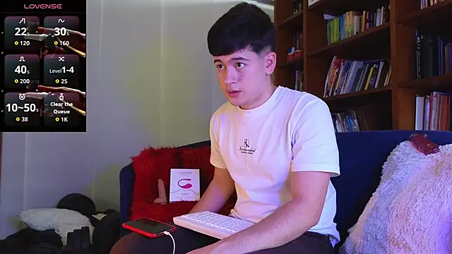 tightncuteass online show from April 20, 2026, 7:37 pm