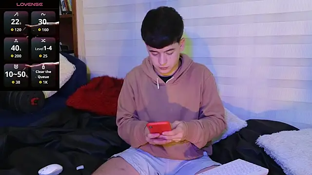 tightncuteass online show from April 22, 2026, 12:35 am