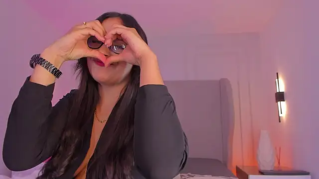 Dream nena online show from September 27, 2025, 4:06 am