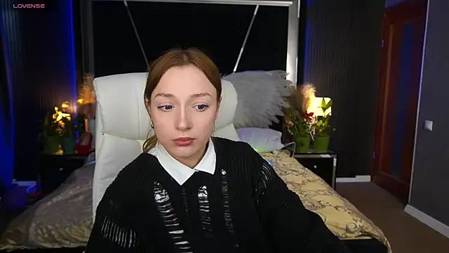 FoxyMayy online show from April 24, 2026, 12:51 pm