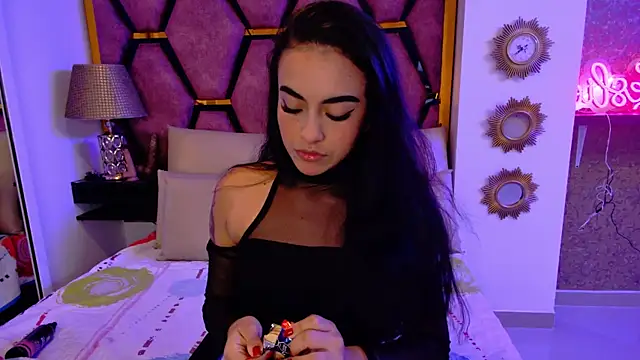 Leslie Bussh  online show from February 10, 2026, 11:58 am