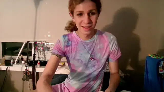 cuddlyavenue online show from October 23, 2025, 1:27 am