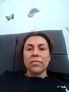 Snapshot of vanessa-titisM chatting on April 30, 2026, 6:25 pm vanessa-titisM online show from April 30, 2026, 6:25 pm