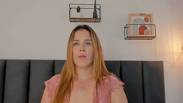 dulce mmg online show from November 7, 2025, 7:03 pm